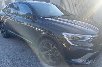 Renault Arkana R.S: Line Hybrid E-tech 145 cv