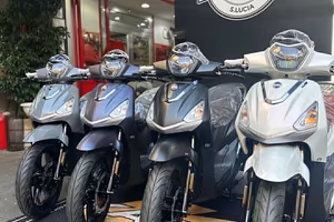Sym Symphony 125 New symphony 125 euro 5 plas pron