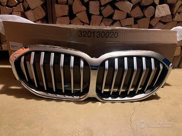 calandra BMW serie1 2021