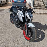 CFMOTO 650 NK 