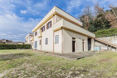 PORZIONE DI BIFAMILIARE A GALLESE