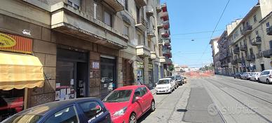 NEGOZIO A TORINO