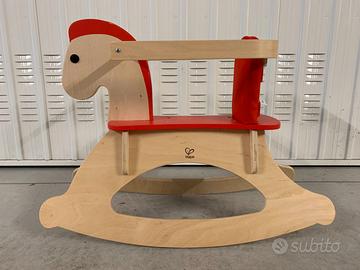 Cavallo a dondolo in legno HAPE
