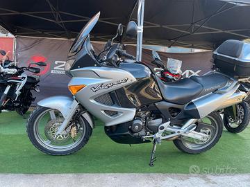 Honda Varadero 1000 - 2004 Guarda la vetrina Moto