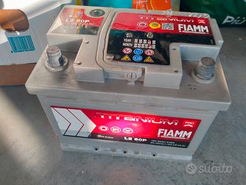 batteria per auto 