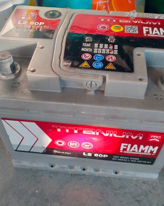 batteria per auto 