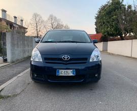 Toyota corolla verso 2.2d 2007