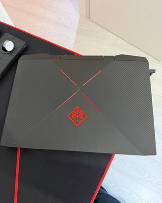 HP OMEN 15 Gaming-i7-8750H - RTX 2060 - 16 GB RAM