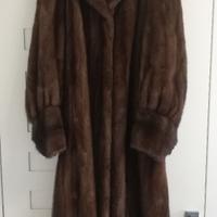Pelliccia di visone femmina molto bella