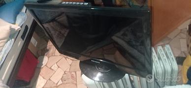 TV Majestic 22 pollici leggere 