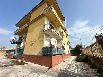 PALAZZINA A CASTEL VOLTURNO