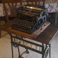 olivetti tavolino riproduzione 