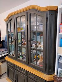 credenza legno di noce dipinta