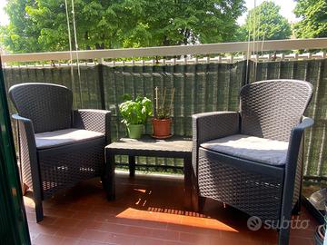 Tavolino e sedie balcone/giardino