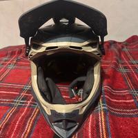 Casco troy lee design