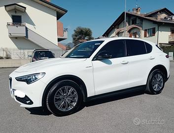 Alfa Romeo Stelvio 2.2 TD 190 cv
