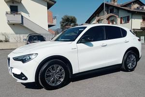 Alfa Romeo Stelvio 2.2 TD 190 cv