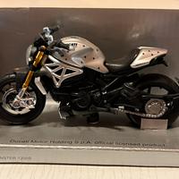 Modellino moto Ducati