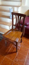 Sedia vintage in legno massello