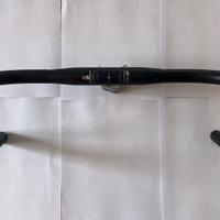 Manubrio Bontrager Race VR-C Road 42cm