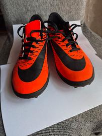 scarpe calcetto Nike 25 euro