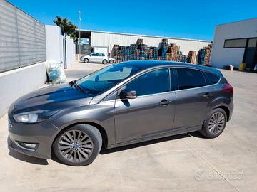 Ford focus 1.6 120 CV Titanium