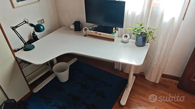 scrivania Ikea BEKANT