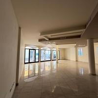 NEGOZIO A CARPENEDOLO