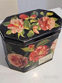 Antica scatola decorata con fiori Perugina 