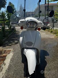 Aprilia Scarabeo 50 4 T due posti