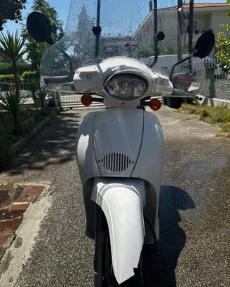 Aprilia Scarabeo 50 4 T due posti