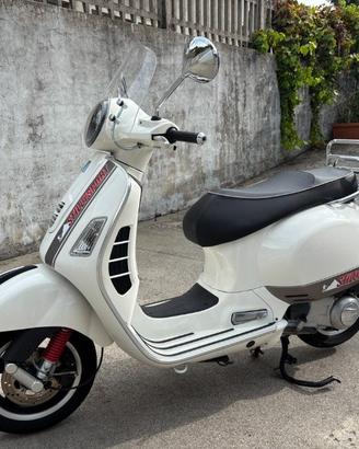PIAGGIO Vespa GTS 300 Super gts 300 super
