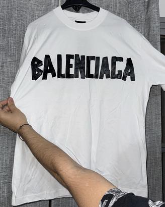 T shirt balenciaga bianca 2025 XS over