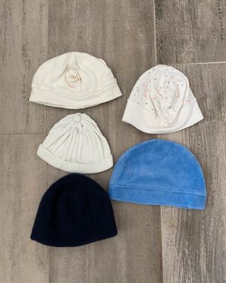 Set 15 cappellini bambino 0-3 mesi autunno-inverno