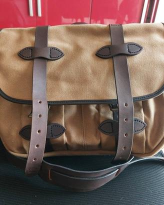 .Filson Rugged Twill Field Bag Medium Style 232.