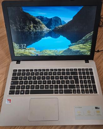 Notebook ASUS VivoBook 15" (X540BA)- SSD 240GB