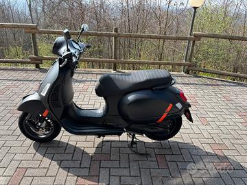 Vespa GTS 300 super sport