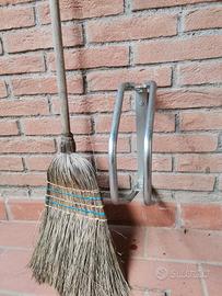 Ferma biciclette da muro 