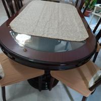 tavolo mogano con sedie 