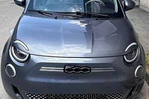 Fiat 500e “la prima” by Andrea Bocelli
