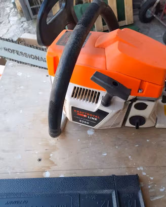 Motosega  – Come nuova, usata pochissimo