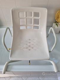 Sedile girevole per vasca da bagno
