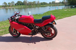 Ducati supersport 600
