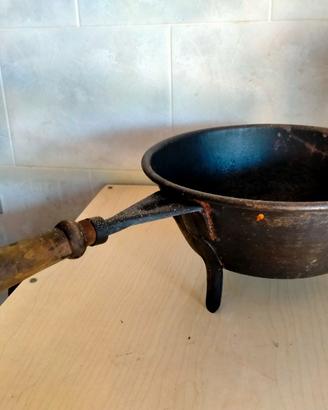 Pentola da camino antica