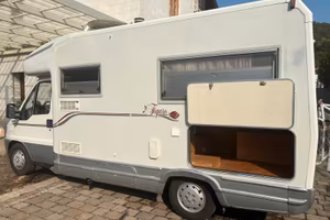 Camper semintegrale