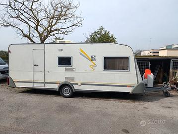 Roulotte Knaus 6805