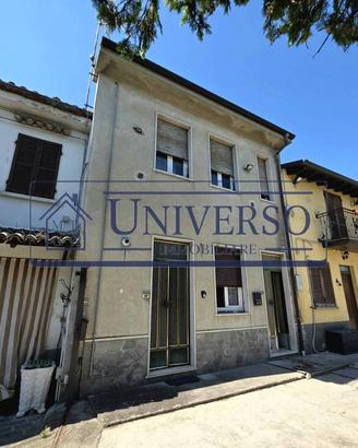 Casa indipendente di 120 m² con 4 locali e box aut