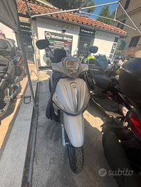 Piaggio Beverly 300ABS ANNO 2017 CON 1 ANNO DI GAR