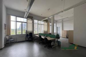 Fiera/Imperatore Federico: ufficio 490 mq