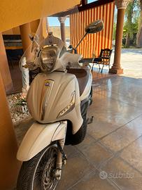 Piaggio Beverly 300  i.e.